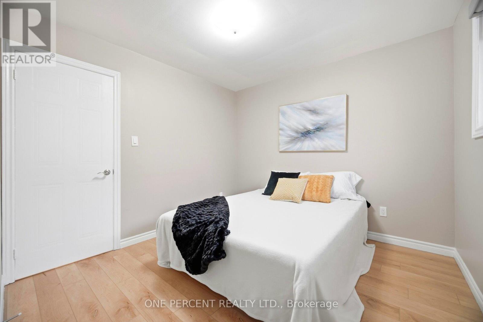 85 Kenora Avenue, Hamilton, Ontario  L8E 1C3 - Photo 24 - X12810502