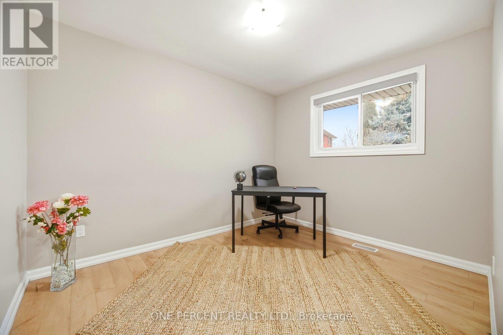 85 Kenora Avenue, Hamilton, Ontario  L8E 1C3 - Photo 25 - X12810502