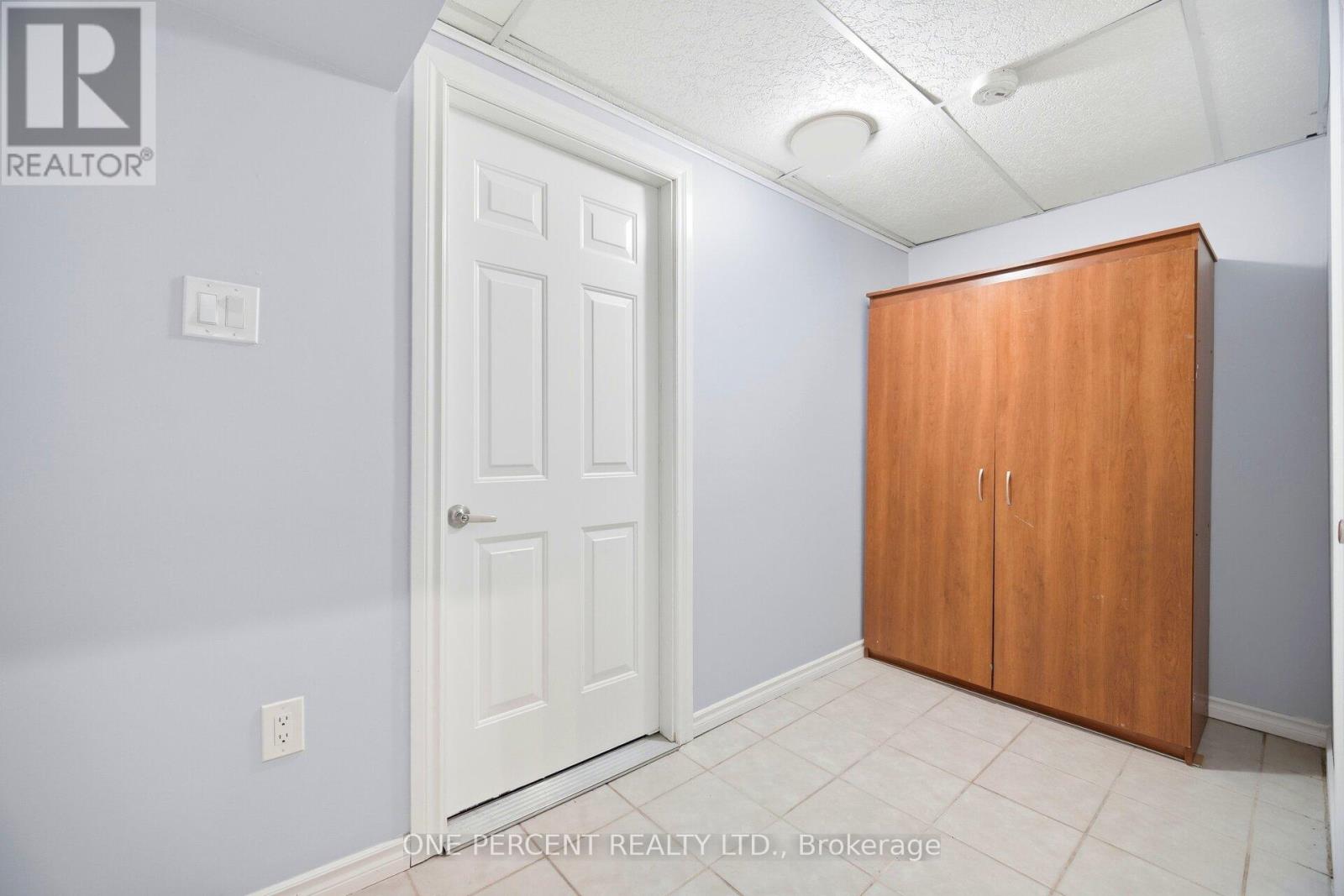 85 Kenora Avenue, Hamilton, Ontario  L8E 1C3 - Photo 29 - X12810502