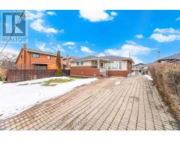 85 KENORA AVENUE, Hamilton, Ontario