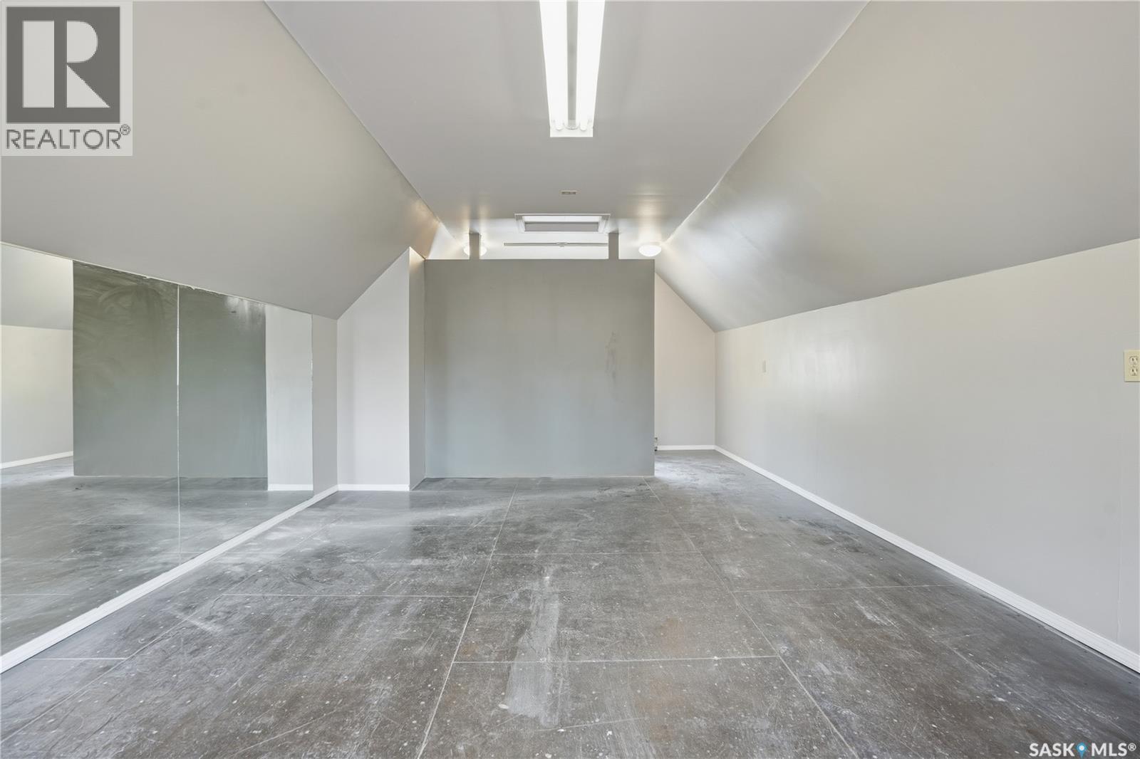 2807 Assiniboine Avenue, Regina, Saskatchewan  S4S 1E2 - Photo 44 - SK020641