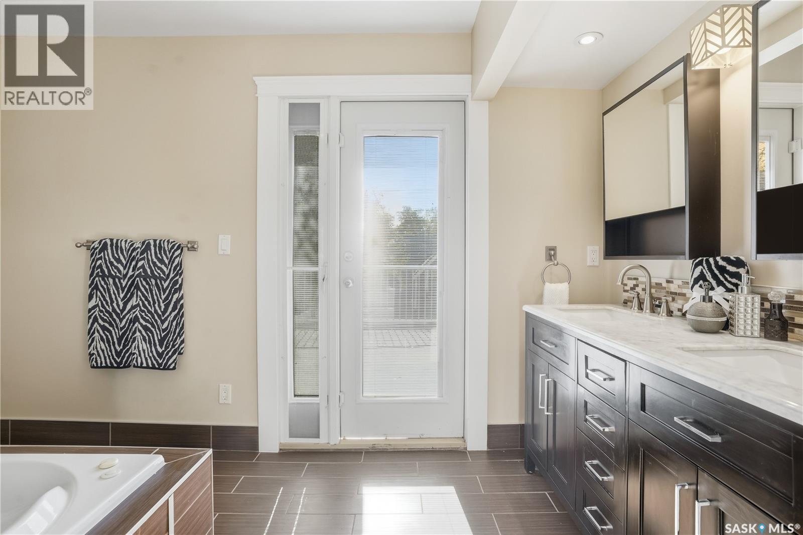 2807 Assiniboine Avenue, Regina, Saskatchewan  S4S 1E2 - Photo 27 - SK020641