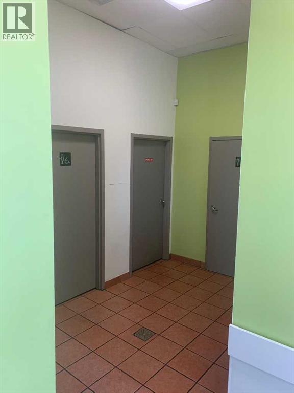 805 East Lake Boulevard, Airdrie, Alberta  T8H 2G4 - Photo 8 - A2253025