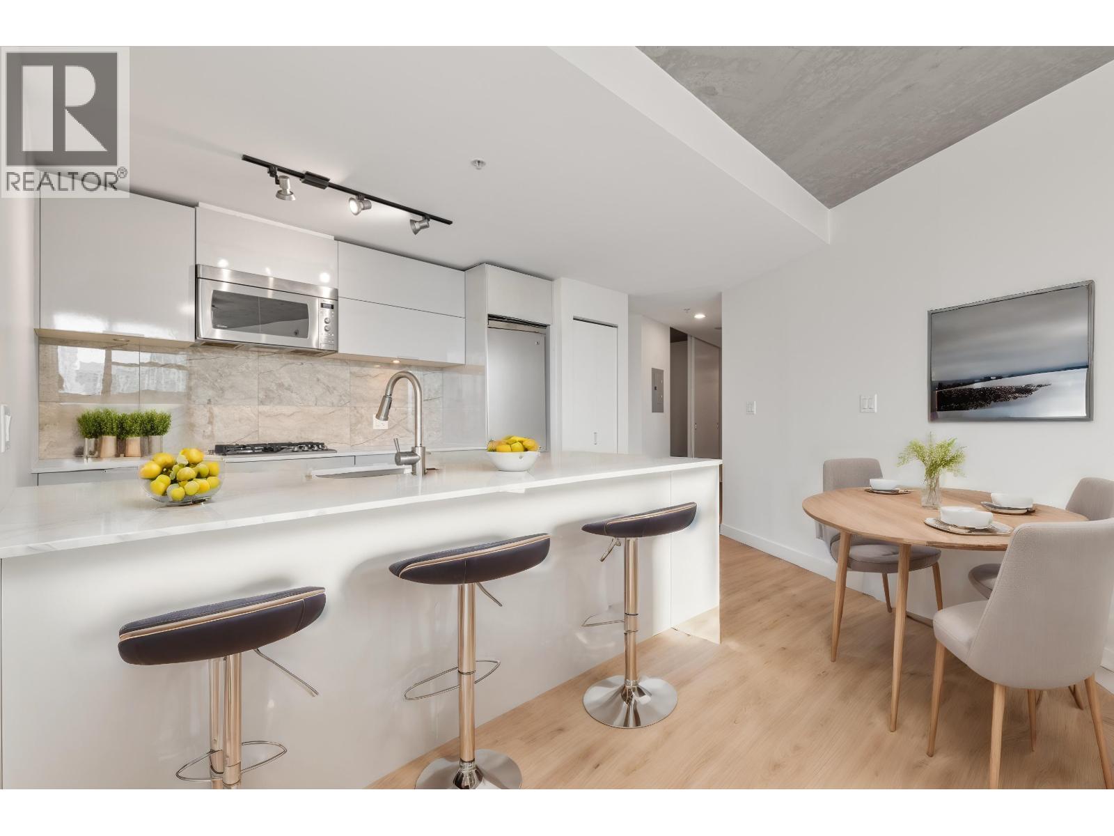 1808 128 W CORDOVA STREET, Vancouver, British Columbia