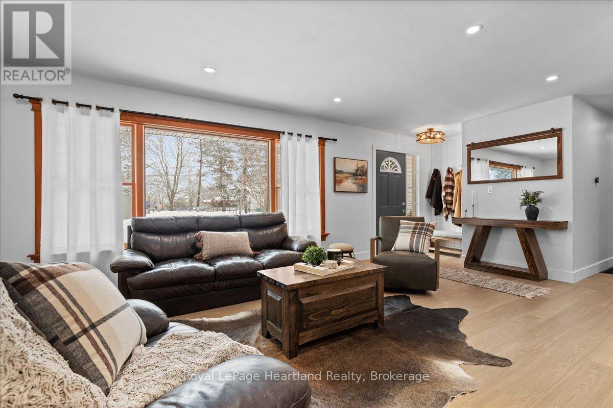 77 Chalk Street N, Huron East (Seaforth), Ontario  N0K 1W0 - Photo 7 - X12810574