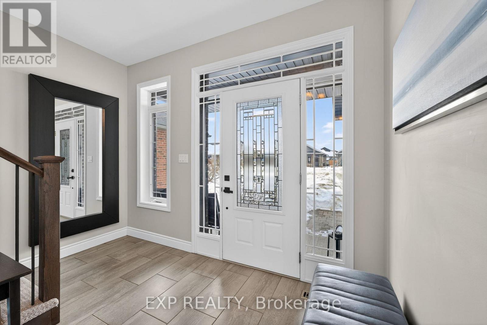 25 Virginia Crescent, Belleville, Ontario  K8N 0K5 - Photo 2 - X12810580