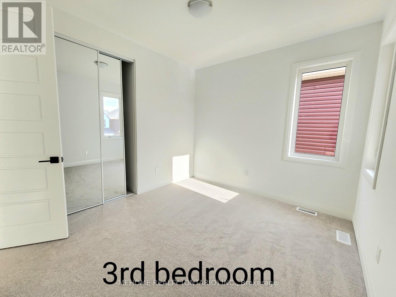 7 Hammermeister Street, Kitchener, Ontario  N2R 0T2 - Photo 11 - X12773868