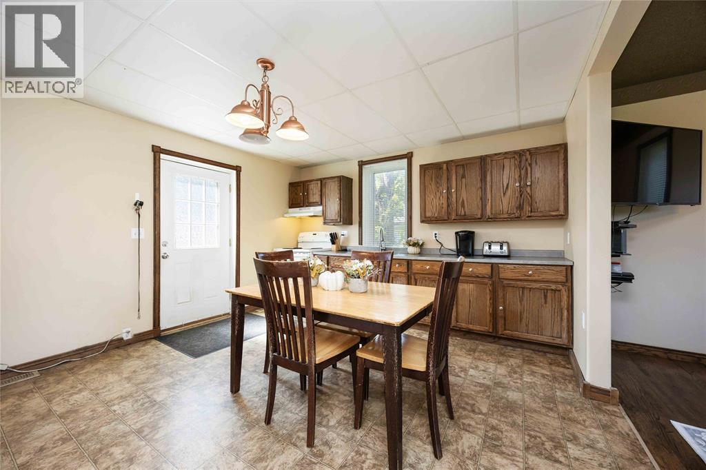 3201 Park Street, Brooke-Alvinston, Ontario  N0N 1K0 - Photo 8 - 26003713