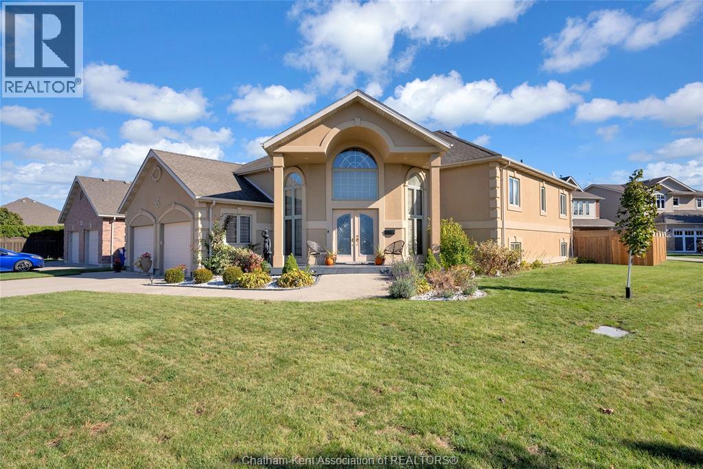 MLS# 26003712: 45 MORNING GLORY LANE, Chatham, Canada