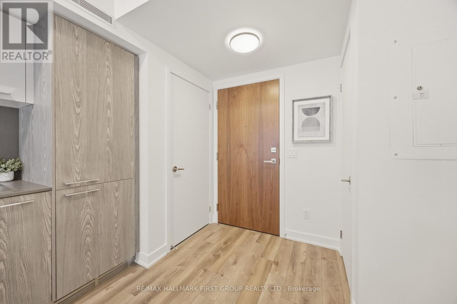 Unit 716 - 30 Baseball Place, Toronto, Ontario  M4M 0E8 - Photo 2 - E12810576