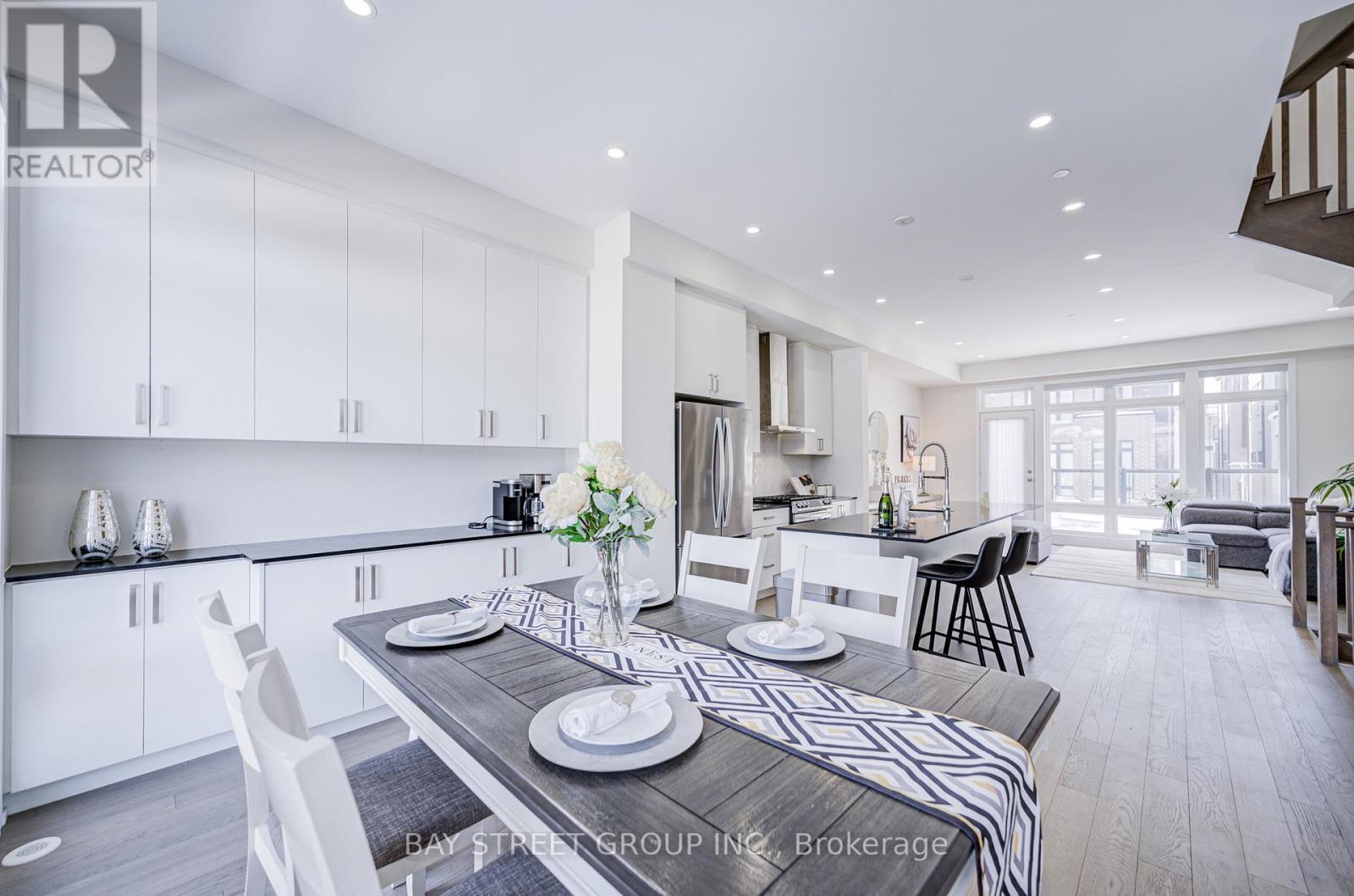 51 Credit Lane, Richmond Hill, Ontario L4E 1G9 - Photo 25 - N12810548