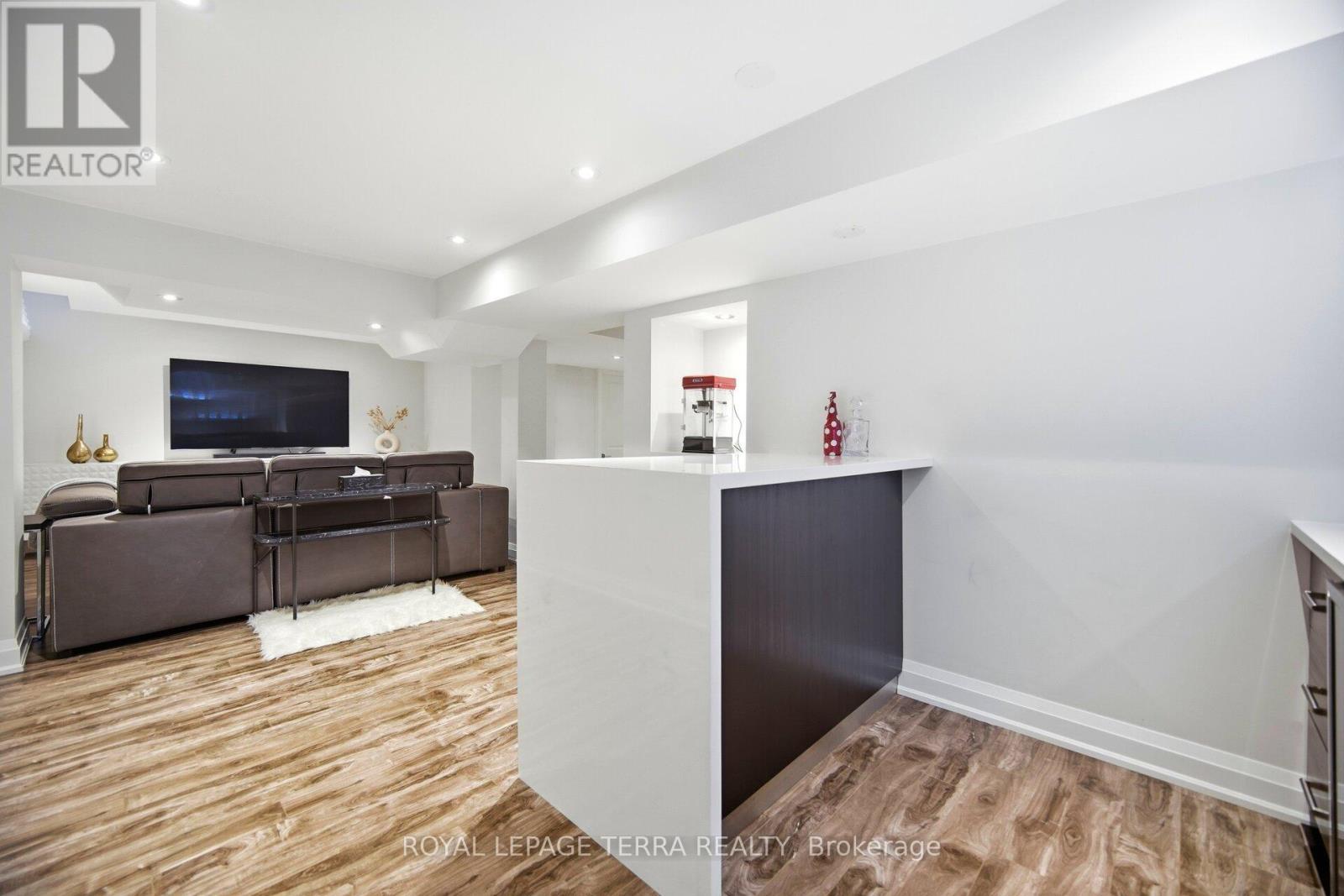 19 Scarlett Trail, Vaughan, Ontario  L4H 2R2 - Photo 42 - N12810550
