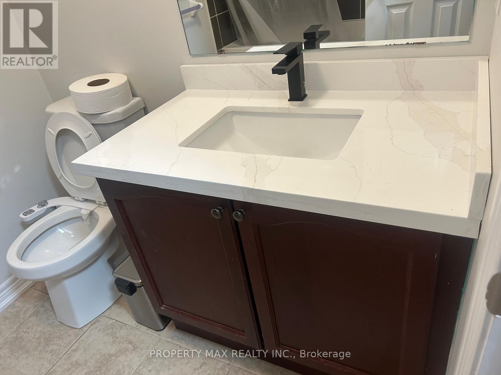 20 Toulouse Court, Markham, Ontario  L6B 1J5 - Photo 19 - N12810558