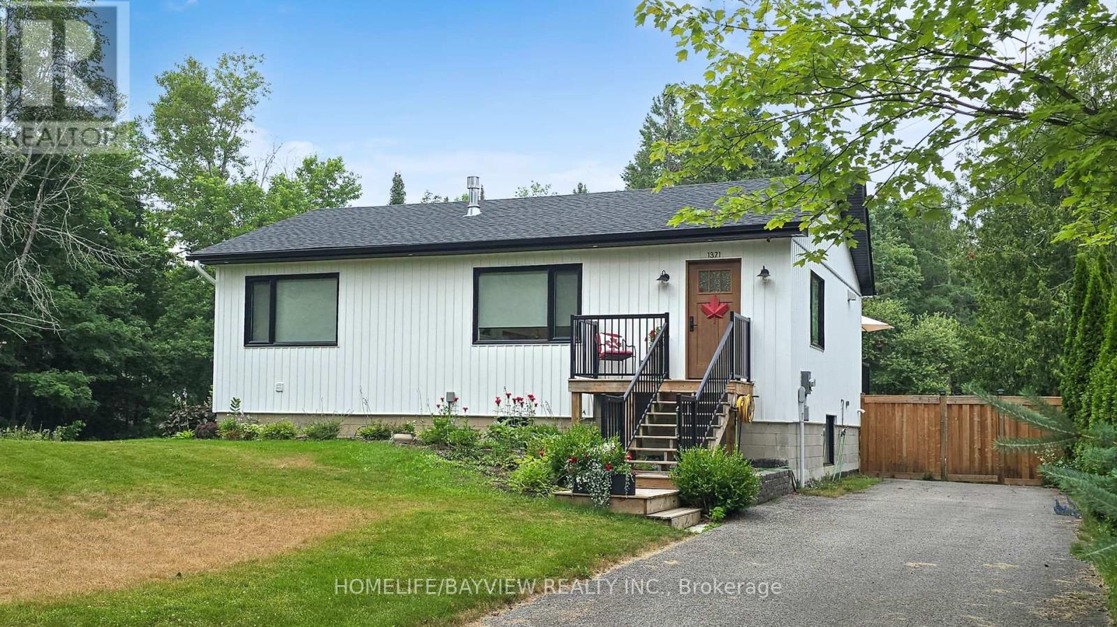 1371 Gill Road, Springwater, Ontario  L9X 1M3 - Photo 2 - S12810582