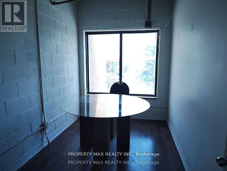 12 - 70 Delta Park Boulevard, Brampton (Gore Industrial South), Ontario  L6T 5E9 - Photo 3 - W12810560