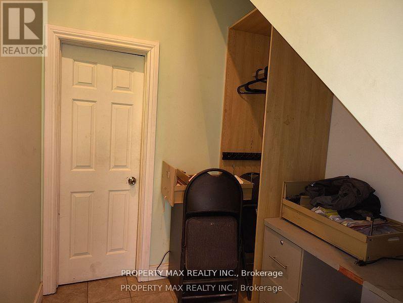 12 - 70 Delta Park Boulevard, Brampton (Gore Industrial South), Ontario  L6T 5E9 - Photo 7 - W12810560