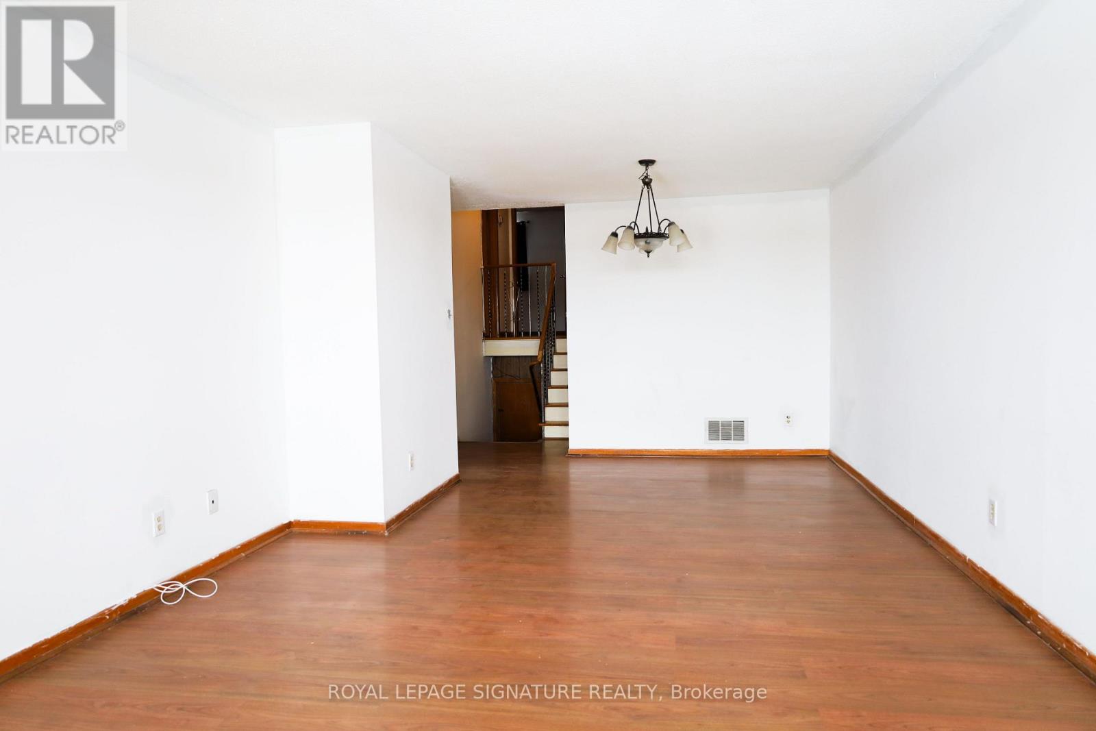 Upper - 35 Jellicoe Crescent, Brampton (Northgate), Ontario  L6S 3H7 - Photo 7 - W12810586