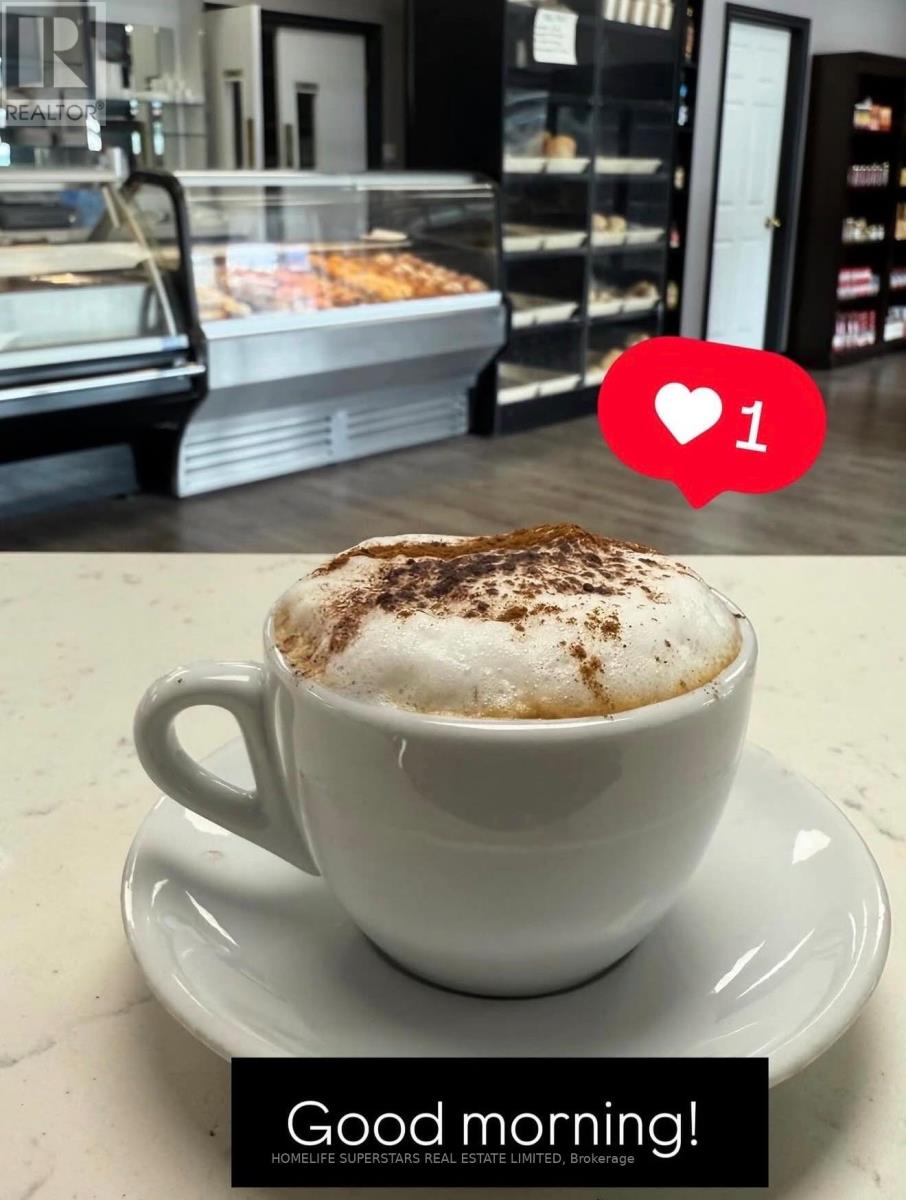 27 Ruth Avenue, Brampton (Heart Lake West), Ontario  L6Z 4R2 - Photo 3 - W12810590