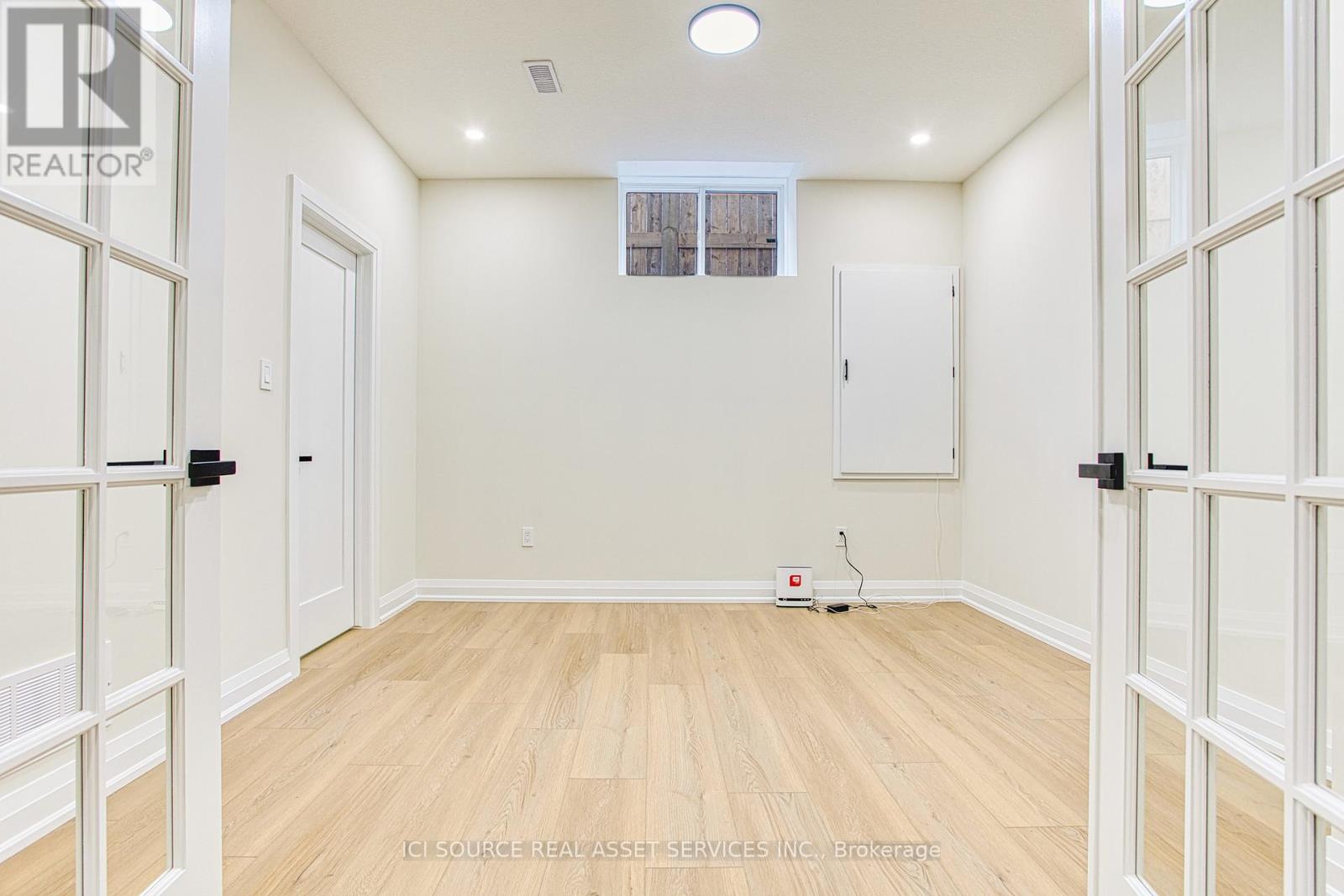 Upper Floors - 67 Creanona Boulevard, Hamilton, Ontario  L8E 5T2 - Photo 29 - X12692274
