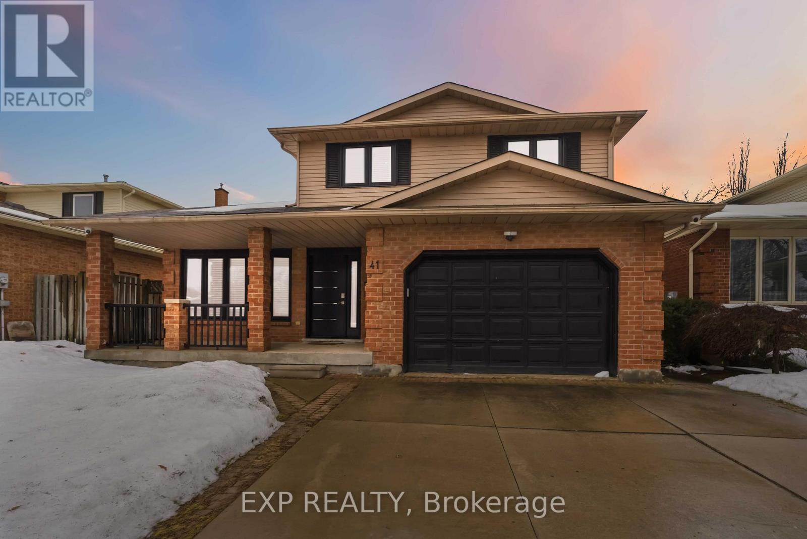 41 Keefer Road, Thorold, Ontario  L2V 4W5 - Photo 1 - X12810522