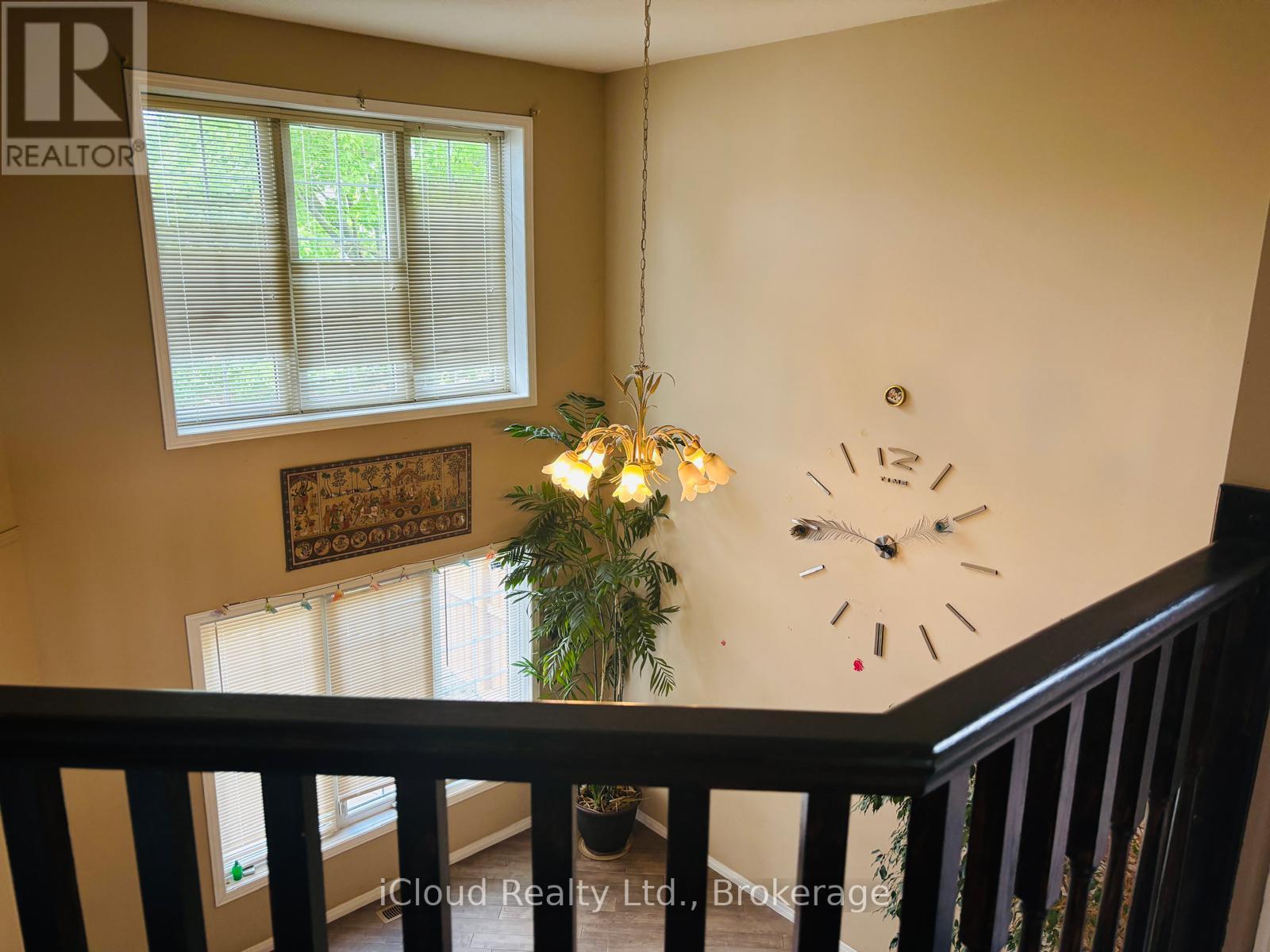 65 Periwinkle Way, Guelph, Ontario  N1L 1J2 - Photo 12 - X12810552