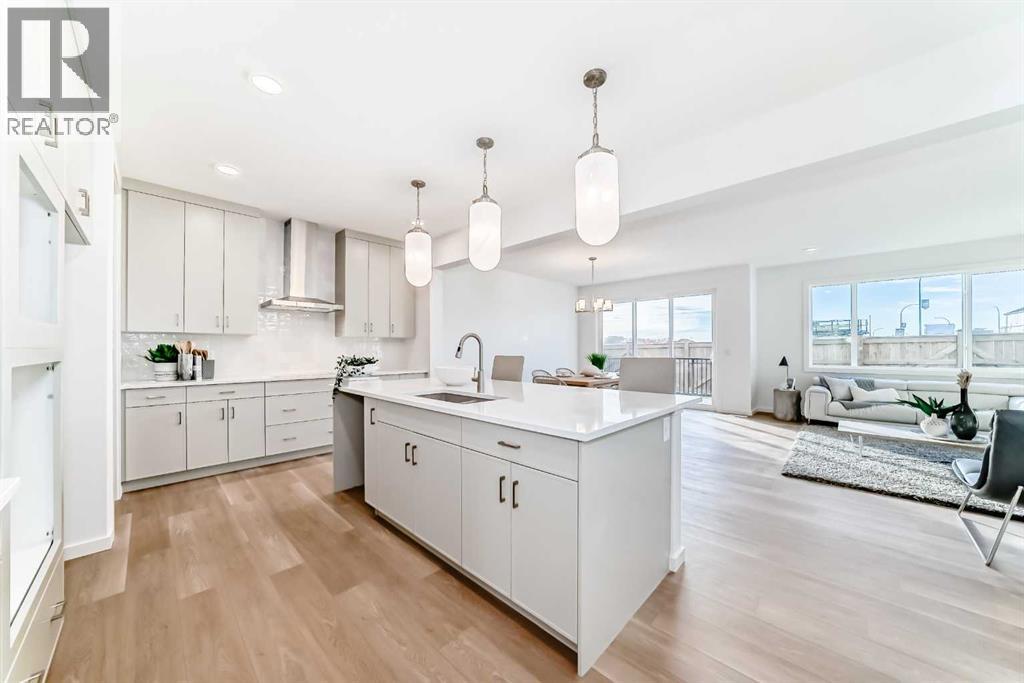 44 Creekside Path Sw, Calgary, Alberta  T2X 5W1 - Photo 6 - A2279491