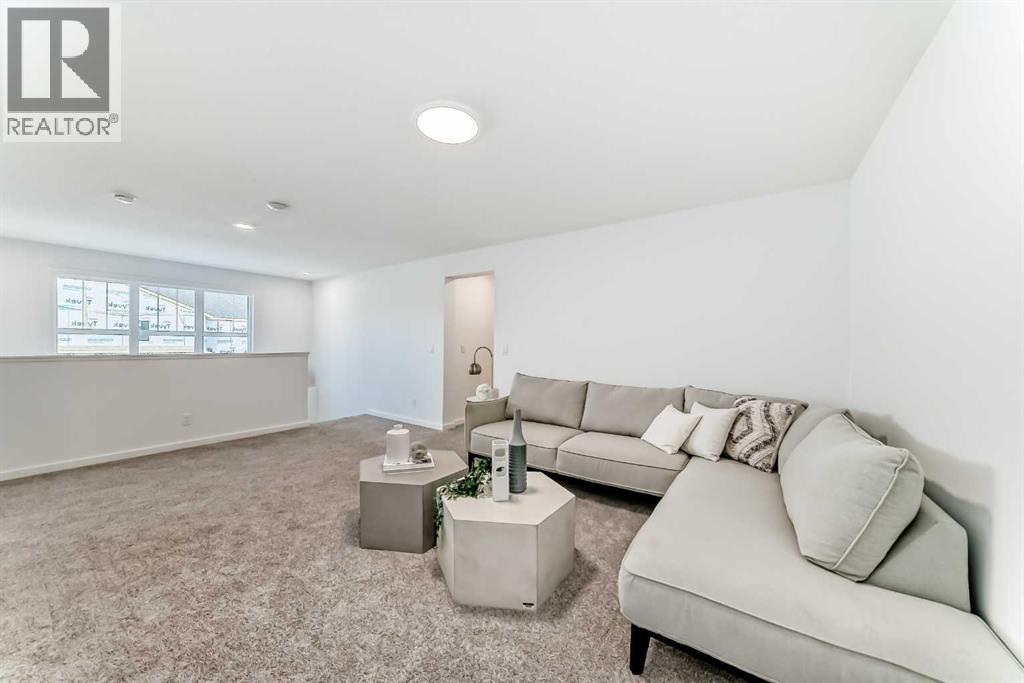 44 Creekside Path Sw, Calgary, Alberta  T2X 5W1 - Photo 20 - A2279491