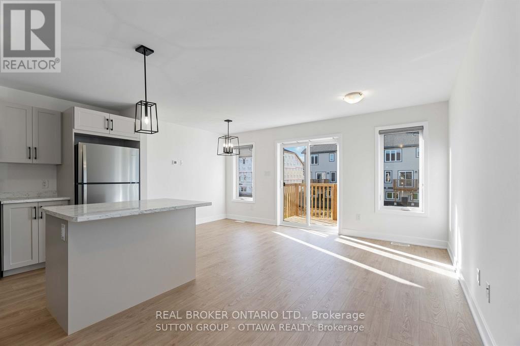 47 Staples Boulevard, Smiths Falls, Ontario  K7A 0B8 - Photo 6 - X12810654