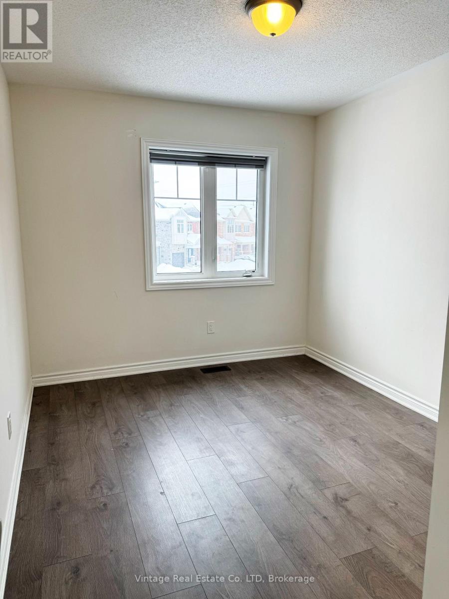 Main Floor - 49 Sapphire Way, Thorold (Rolling Meadows), Ontario  L2V 0L4 - Photo 14 - X12810646