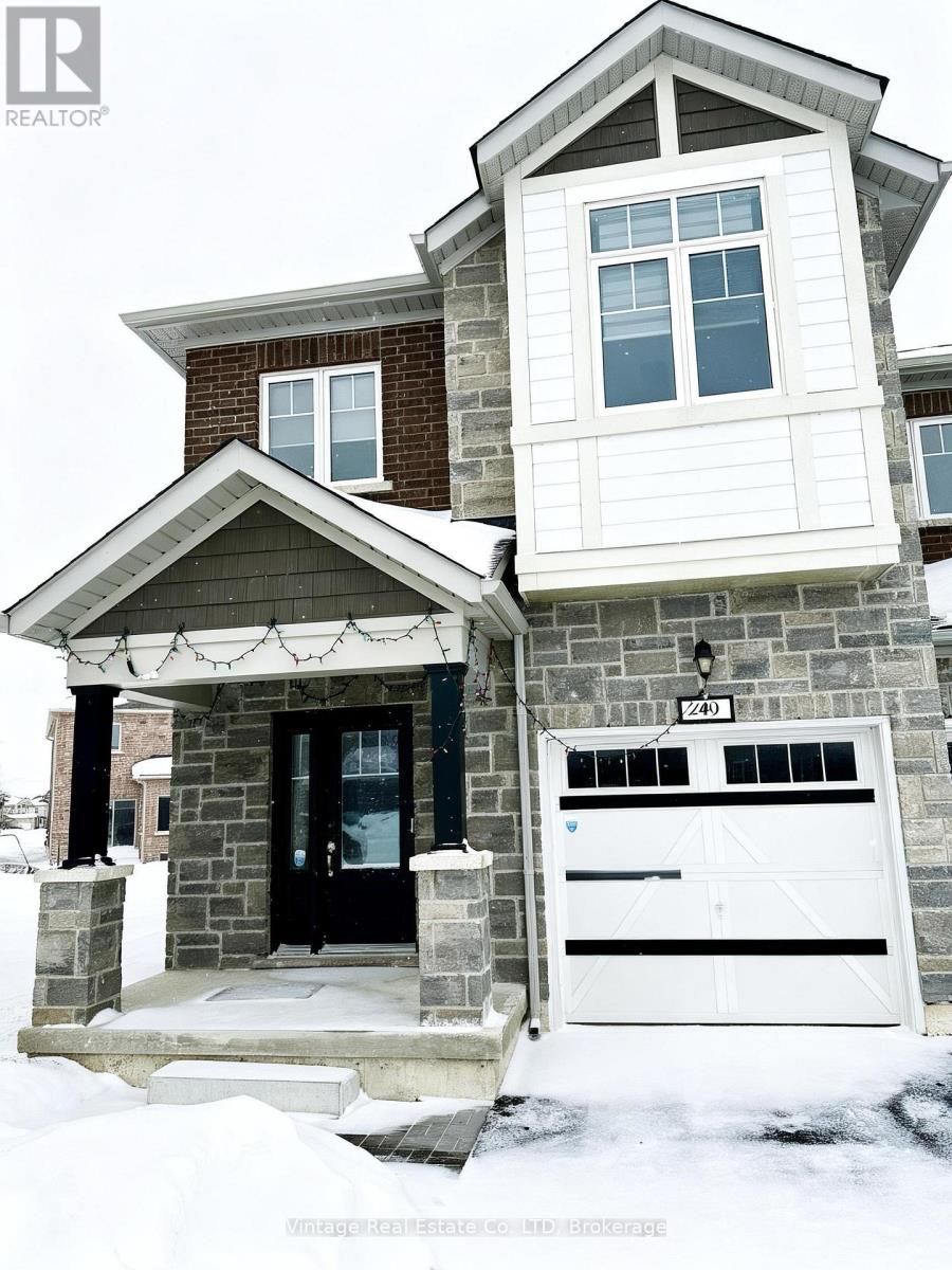 Main Floor - 49 Sapphire Way, Thorold (Rolling Meadows), Ontario  L2V 0L4 - Photo 2 - X12810646