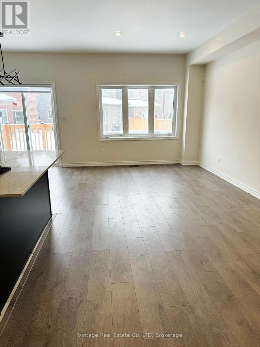 Main Floor - 49 Sapphire Way, Thorold (Rolling Meadows), Ontario  L2V 0L4 - Photo 5 - X12810646