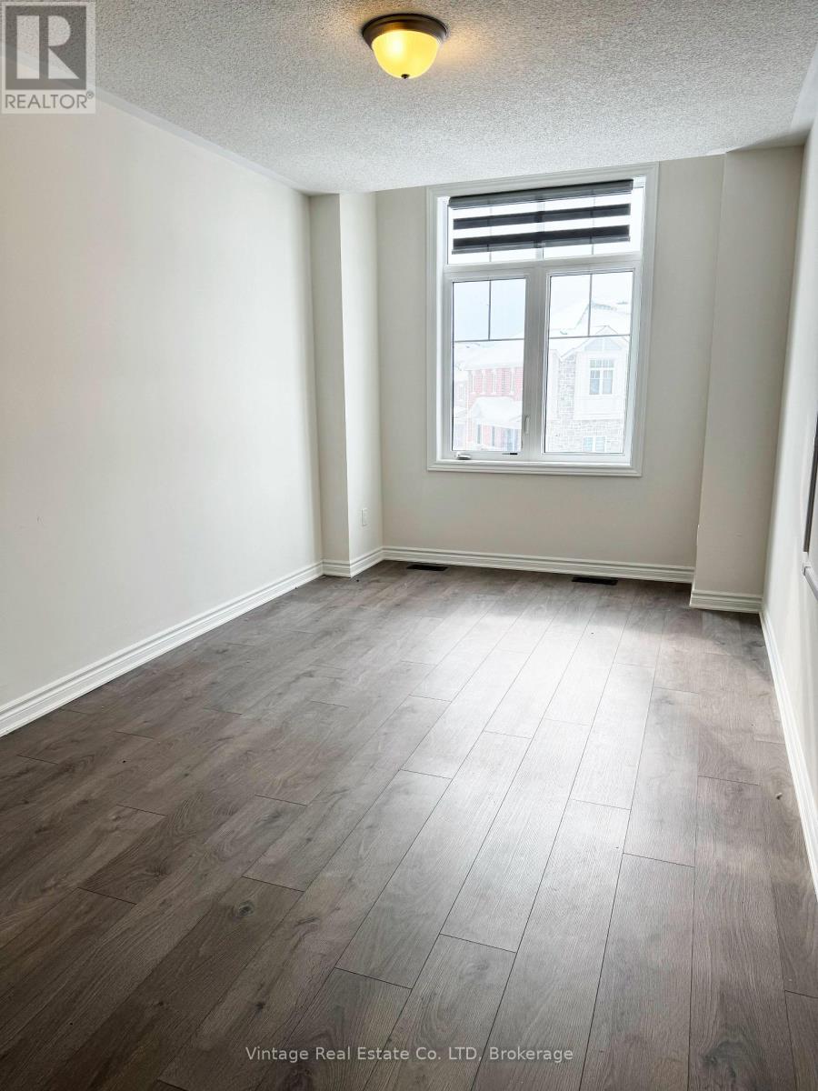 Main Floor - 49 Sapphire Way, Thorold (Rolling Meadows), Ontario  L2V 0L4 - Photo 9 - X12810646