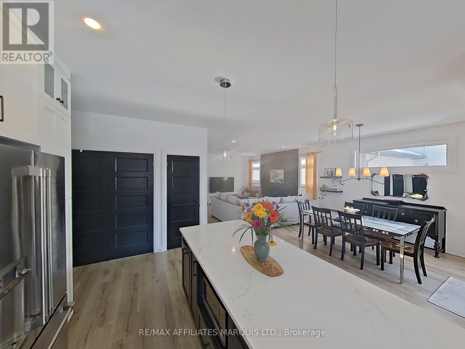 51 Nancy Street, Russell, Ontario  K0A 1W0 - Photo 11 - X12810640