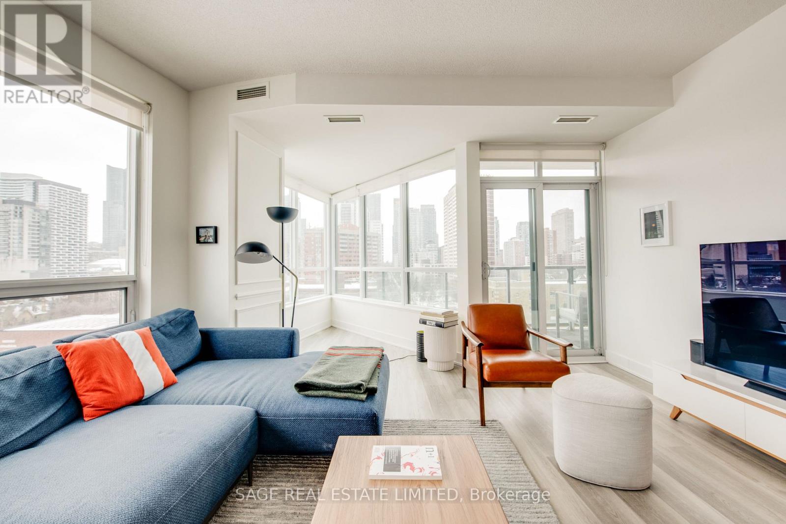 809 - 120 Homewood Avenue, Toronto, Ontario  M4Y 2J3 - Photo 14 - C12810624