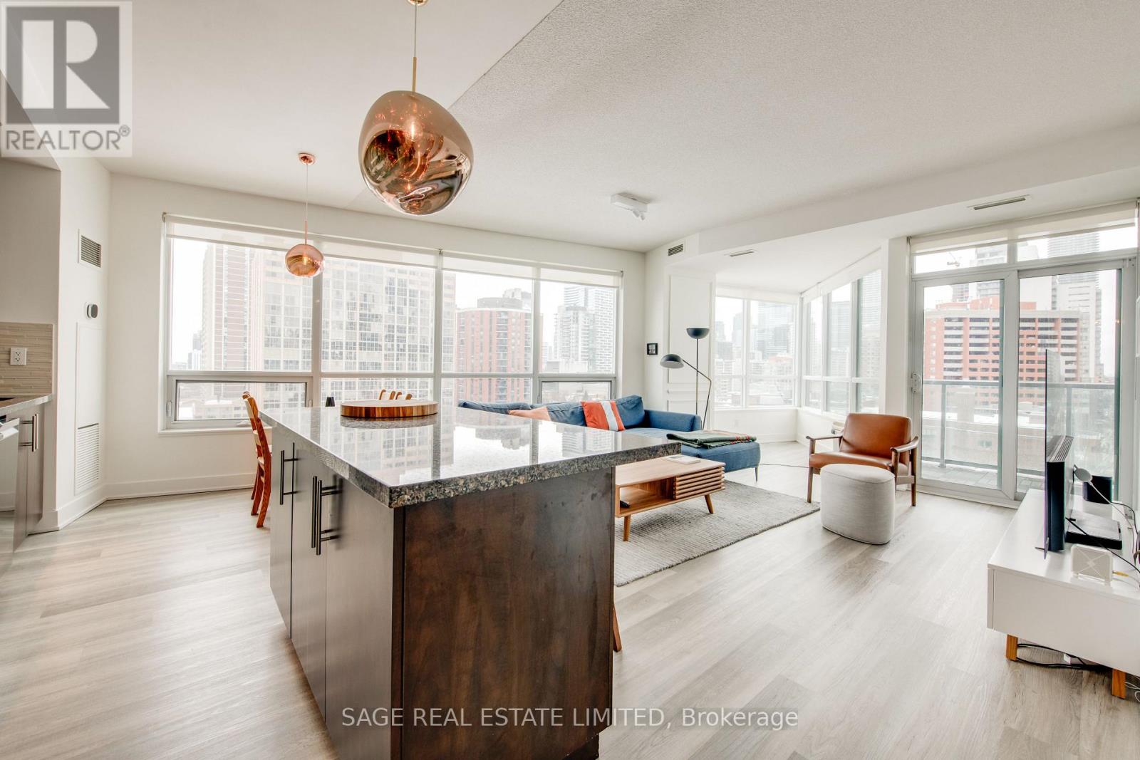 809 - 120 Homewood Avenue, Toronto, Ontario  M4Y 2J3 - Photo 17 - C12810624