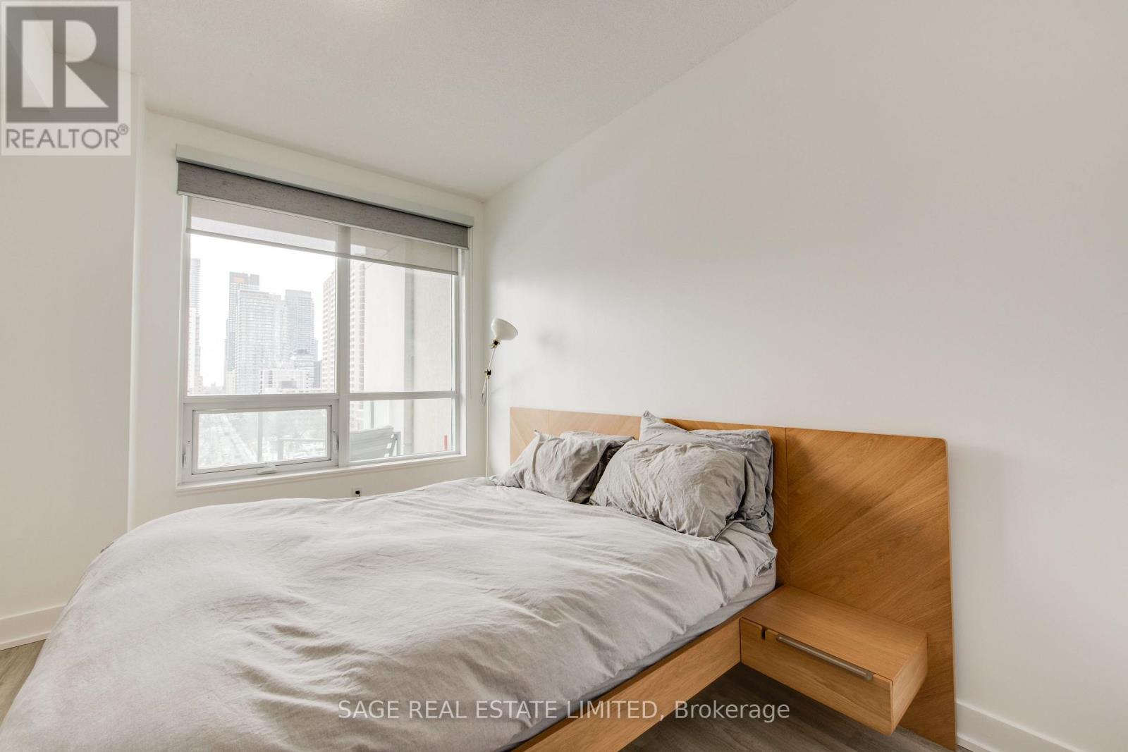 809 - 120 Homewood Avenue, Toronto, Ontario  M4Y 2J3 - Photo 19 - C12810624