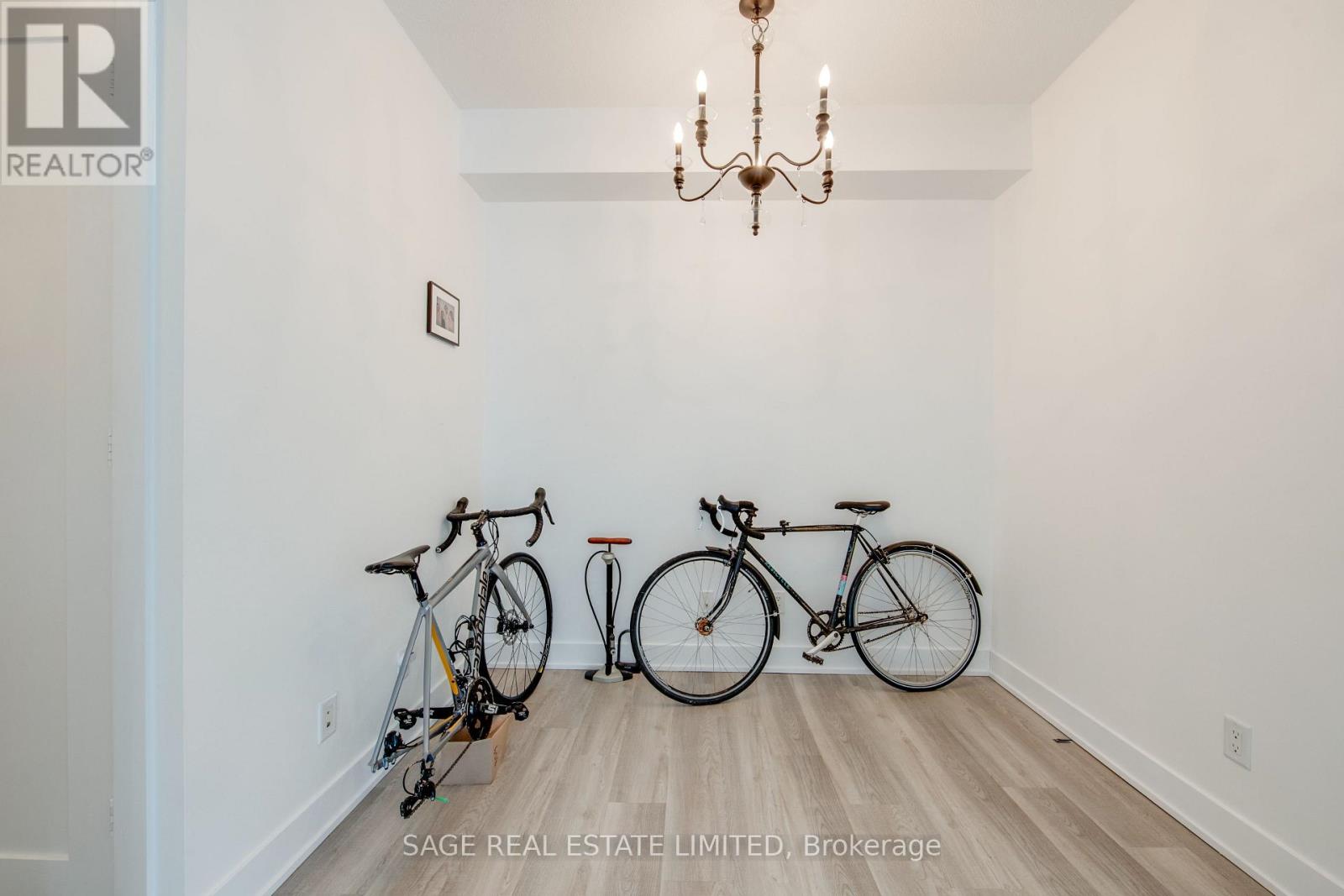 809 - 120 Homewood Avenue, Toronto, Ontario  M4Y 2J3 - Photo 28 - C12810624