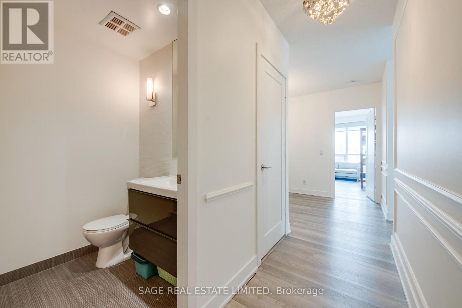 809 - 120 Homewood Avenue, Toronto, Ontario  M4Y 2J3 - Photo 3 - C12810624