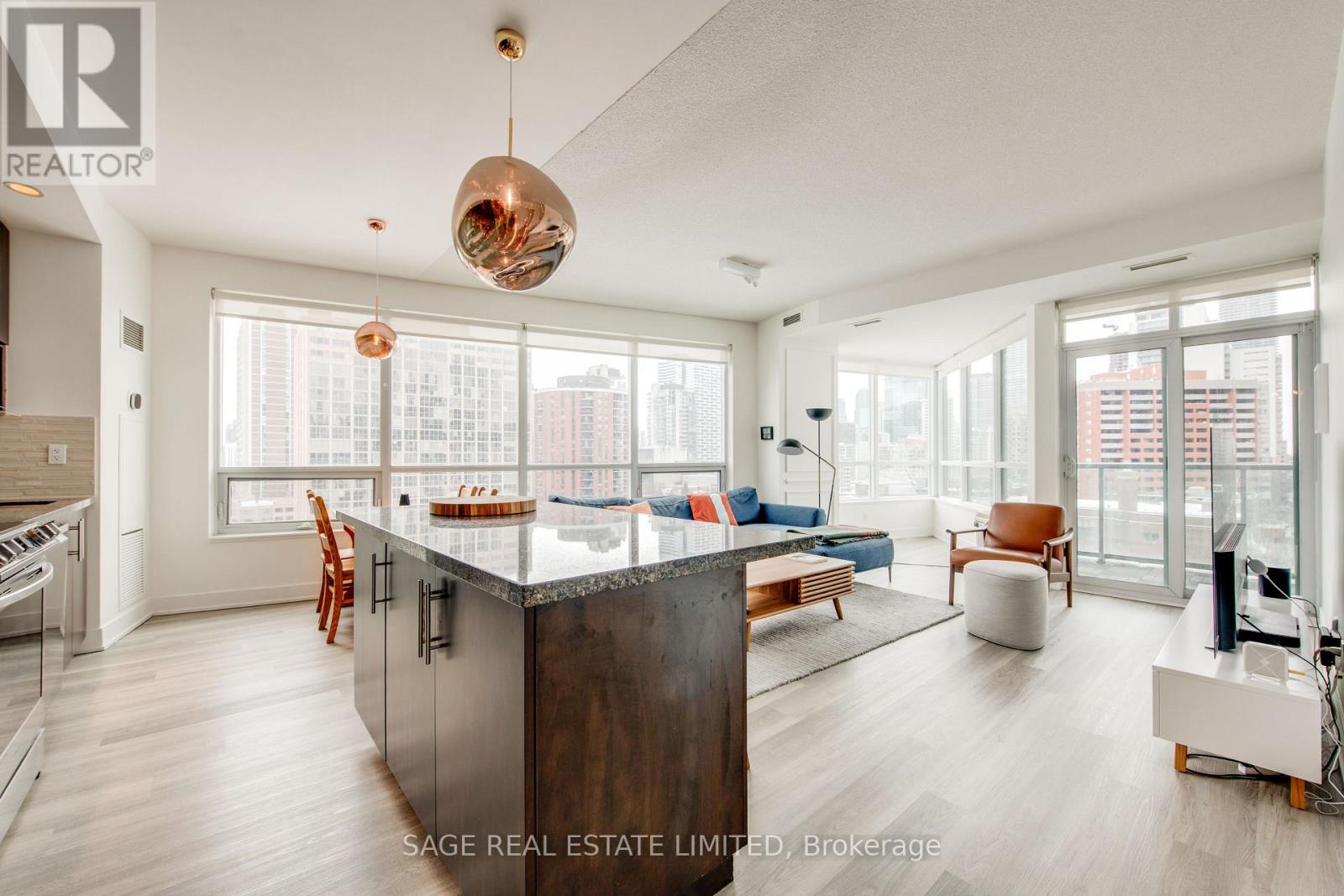 809 - 120 Homewood Avenue, Toronto, Ontario  M4Y 2J3 - Photo 5 - C12810624