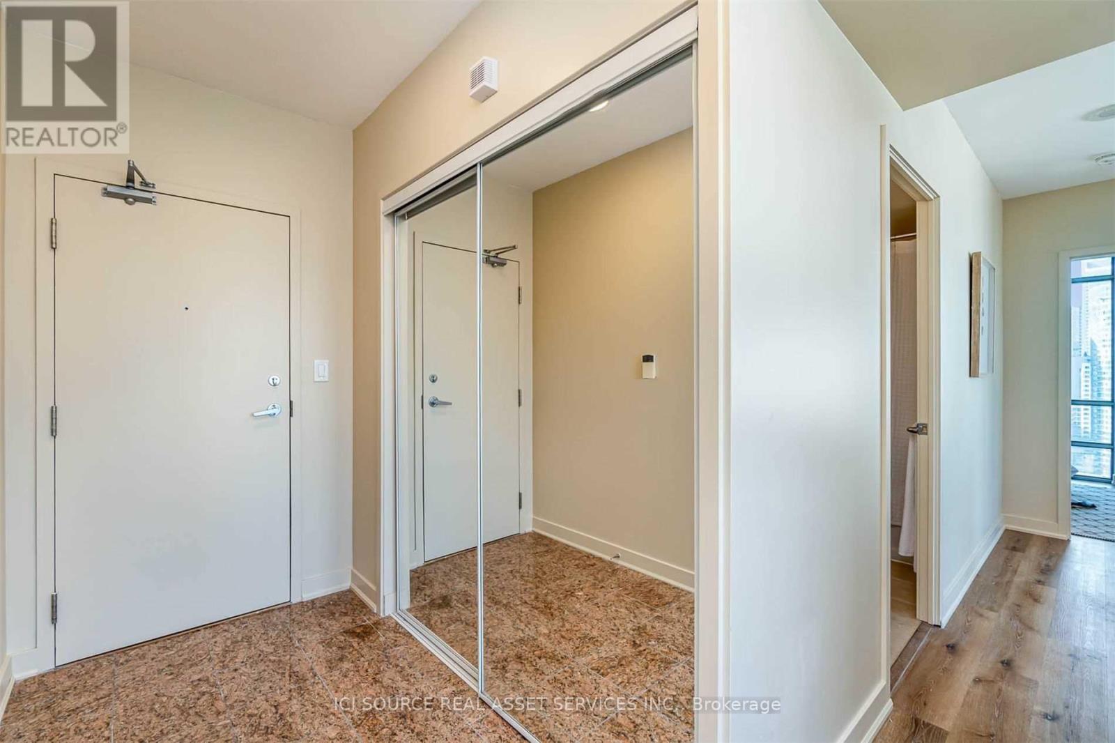 2210 - 5 Mariner Terrace, Toronto, Ontario  M5V 3V6 - Photo 8 - C12810628