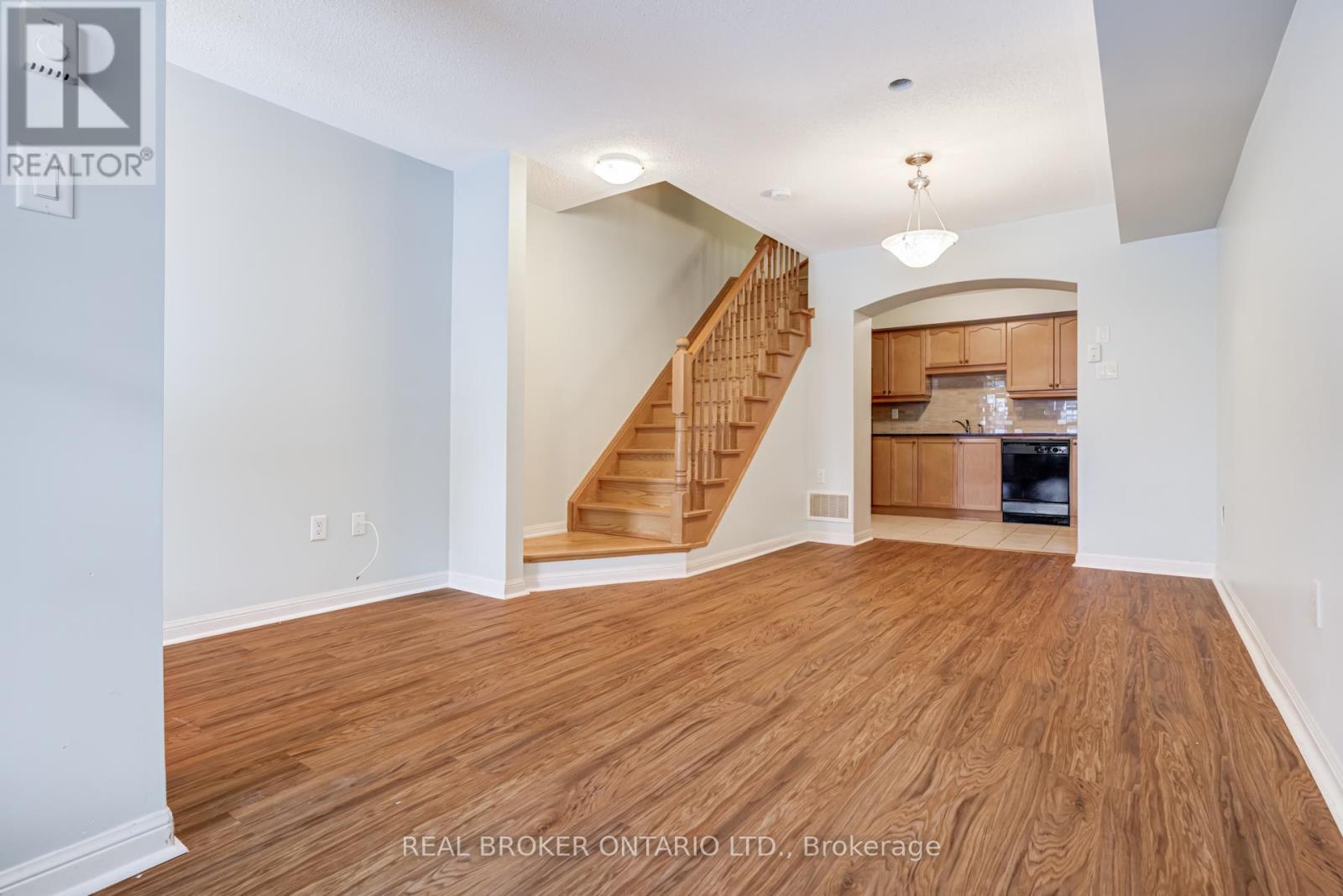 47 Mendelssohn Street, Toronto, Ontario  M1L 0G6 - Photo 7 - E12810618