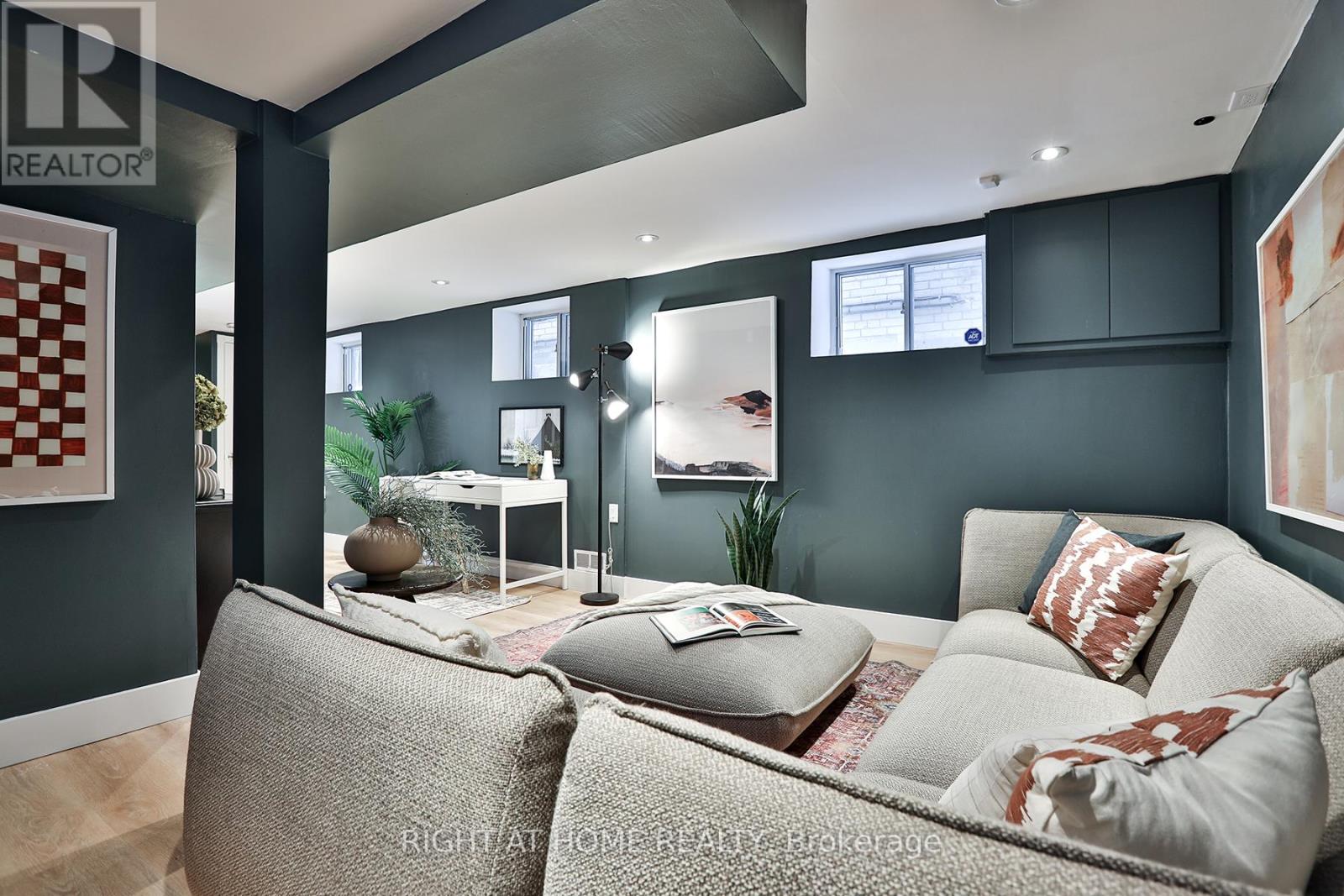 135 Parkmount Road, Toronto, Ontario  M4J 4V3 - Photo 42 - E12810644