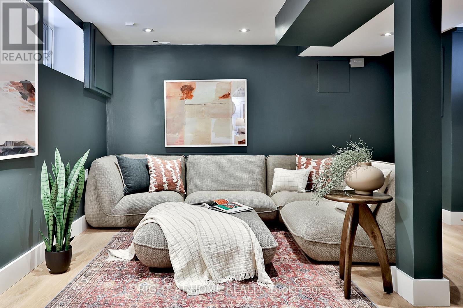 135 Parkmount Road, Toronto, Ontario  M4J 4V3 - Photo 45 - E12810644