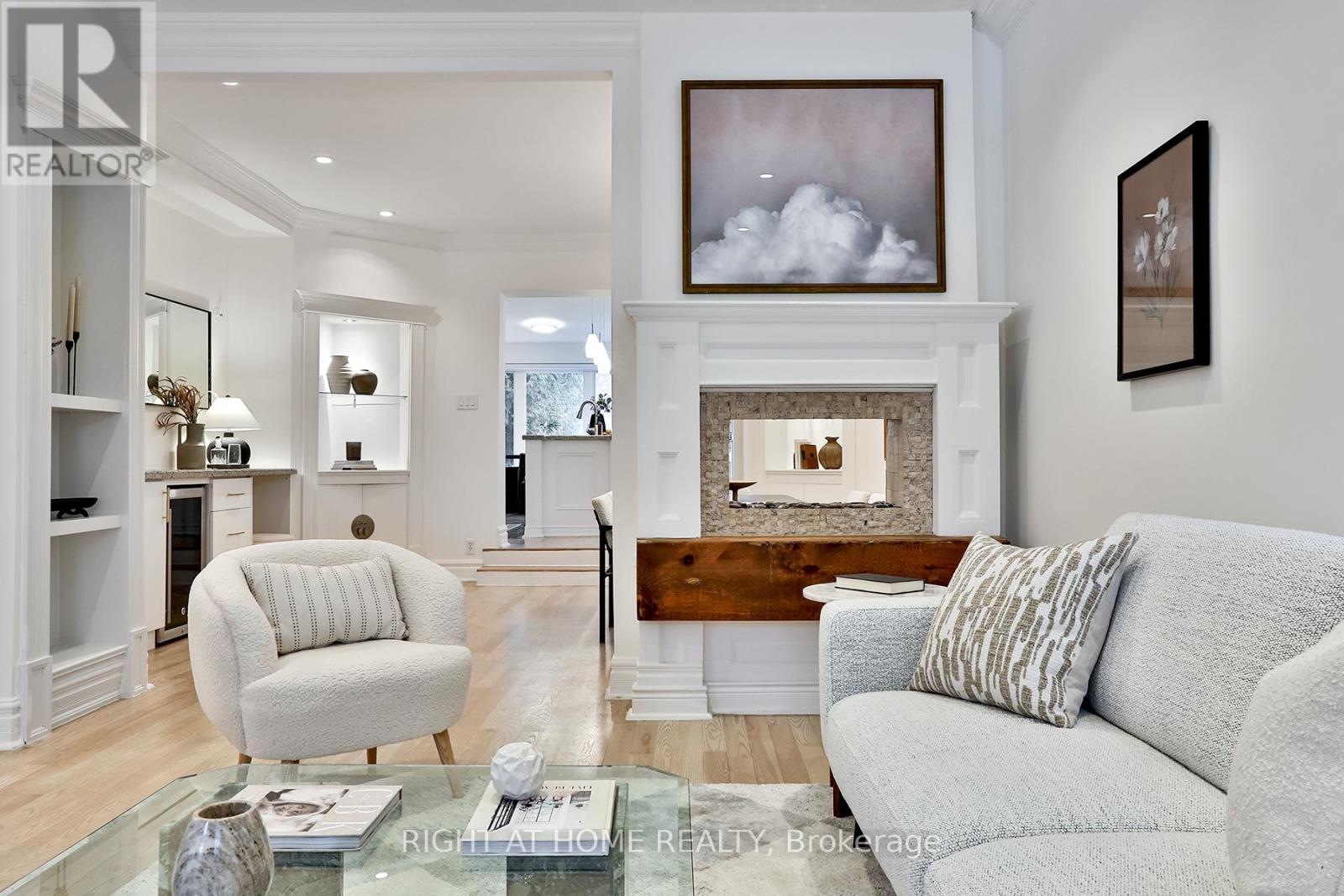 135 Parkmount Road, Toronto, Ontario  M4J 4V3 - Photo 6 - E12810644