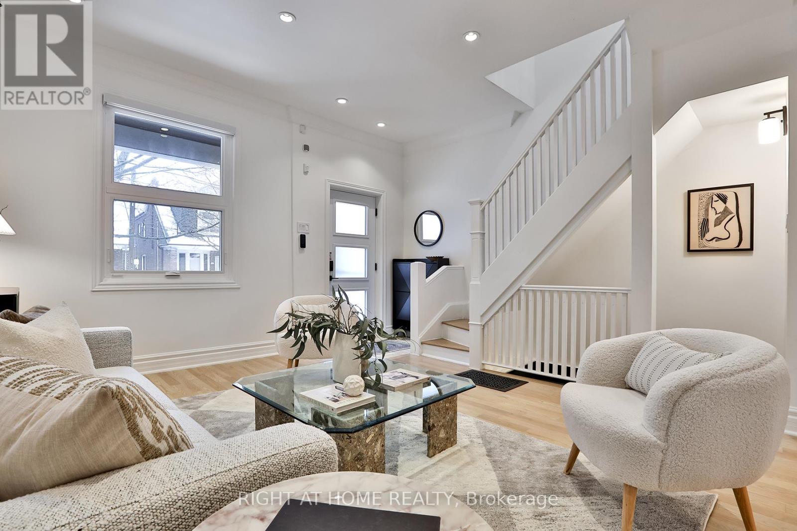 135 Parkmount Road, Toronto, Ontario  M4J 4V3 - Photo 7 - E12810644