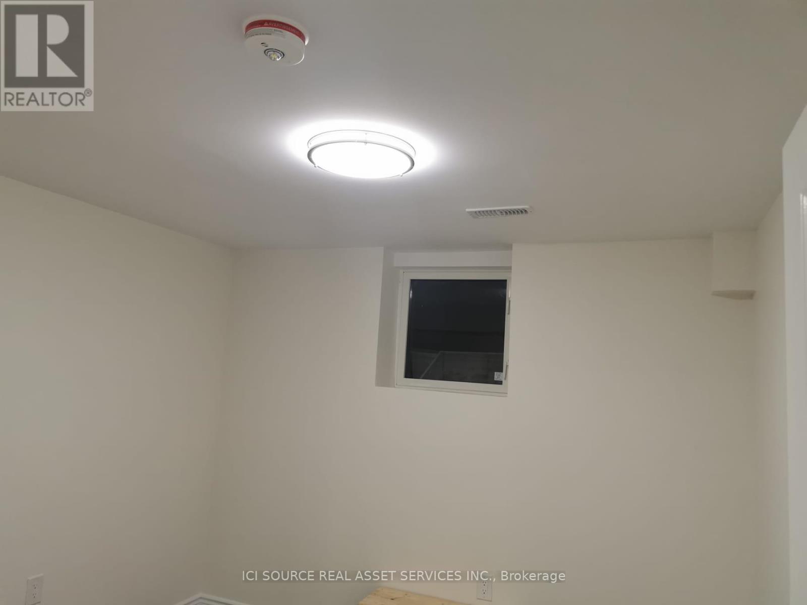 Bsmt - 85 Maddybeth Crescent, Brampton, Ontario  L6Y 5R6 - Photo 5 - W12810604