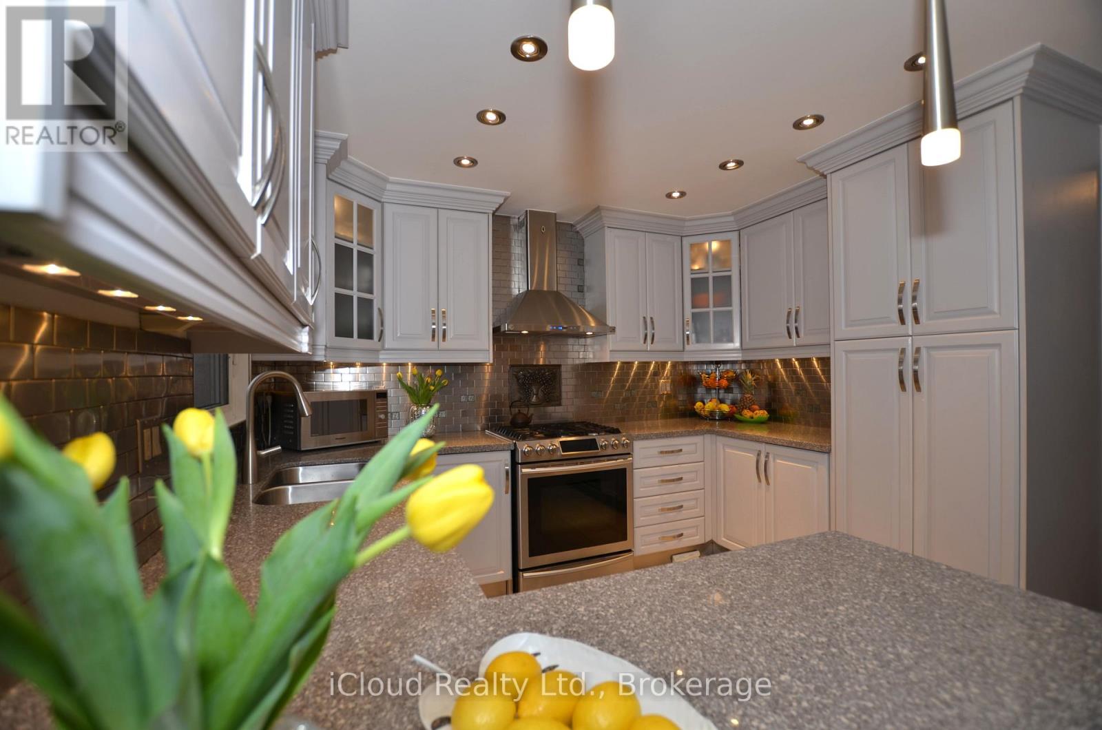 6539 Tripoli Terrace, Mississauga, Ontario  L5N 4L1 - Photo 10 - W12810606