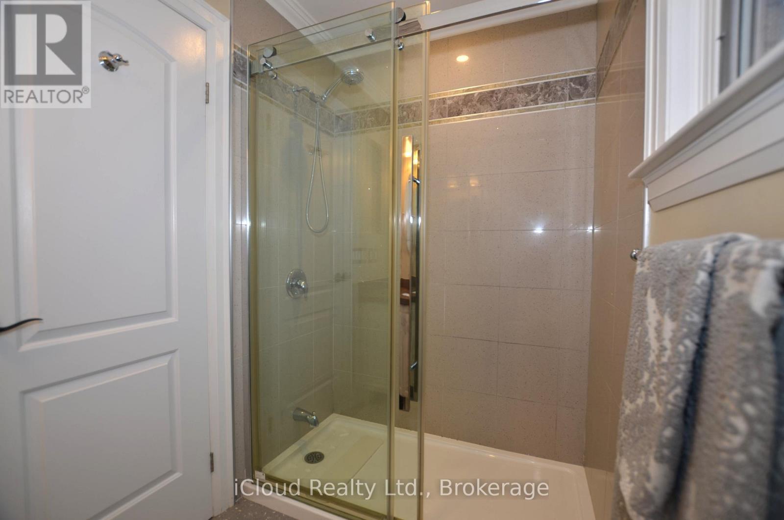 6539 Tripoli Terrace, Mississauga, Ontario  L5N 4L1 - Photo 26 - W12810606