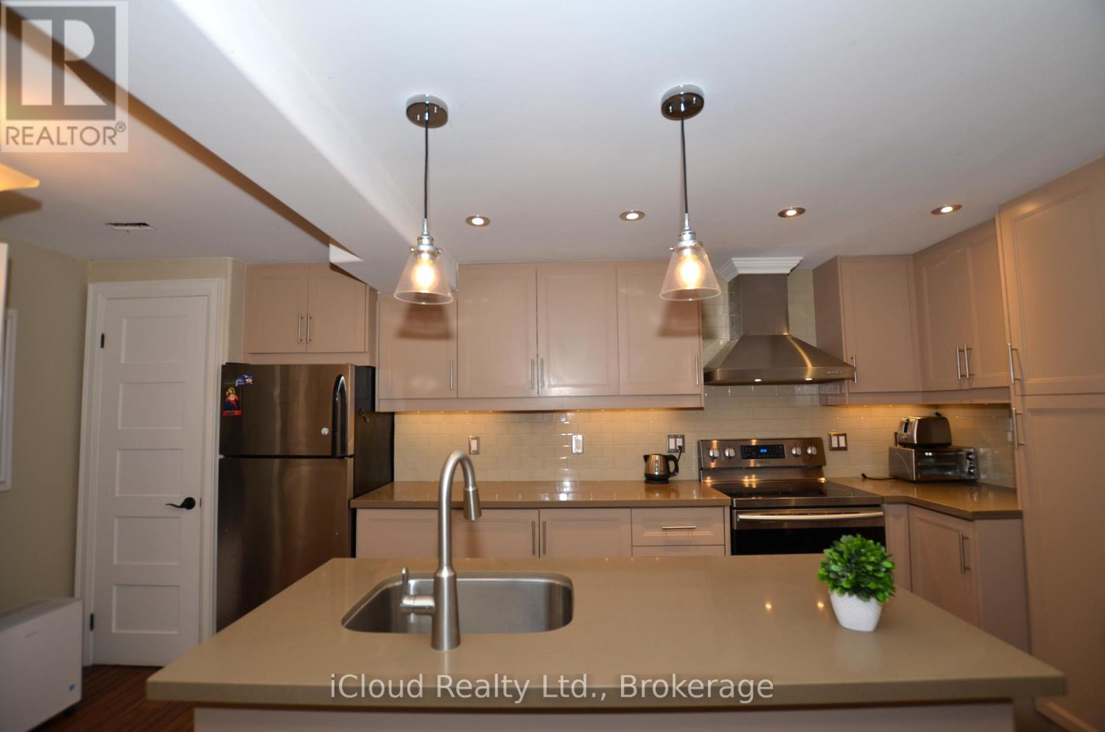 6539 Tripoli Terrace, Mississauga, Ontario  L5N 4L1 - Photo 28 - W12810606