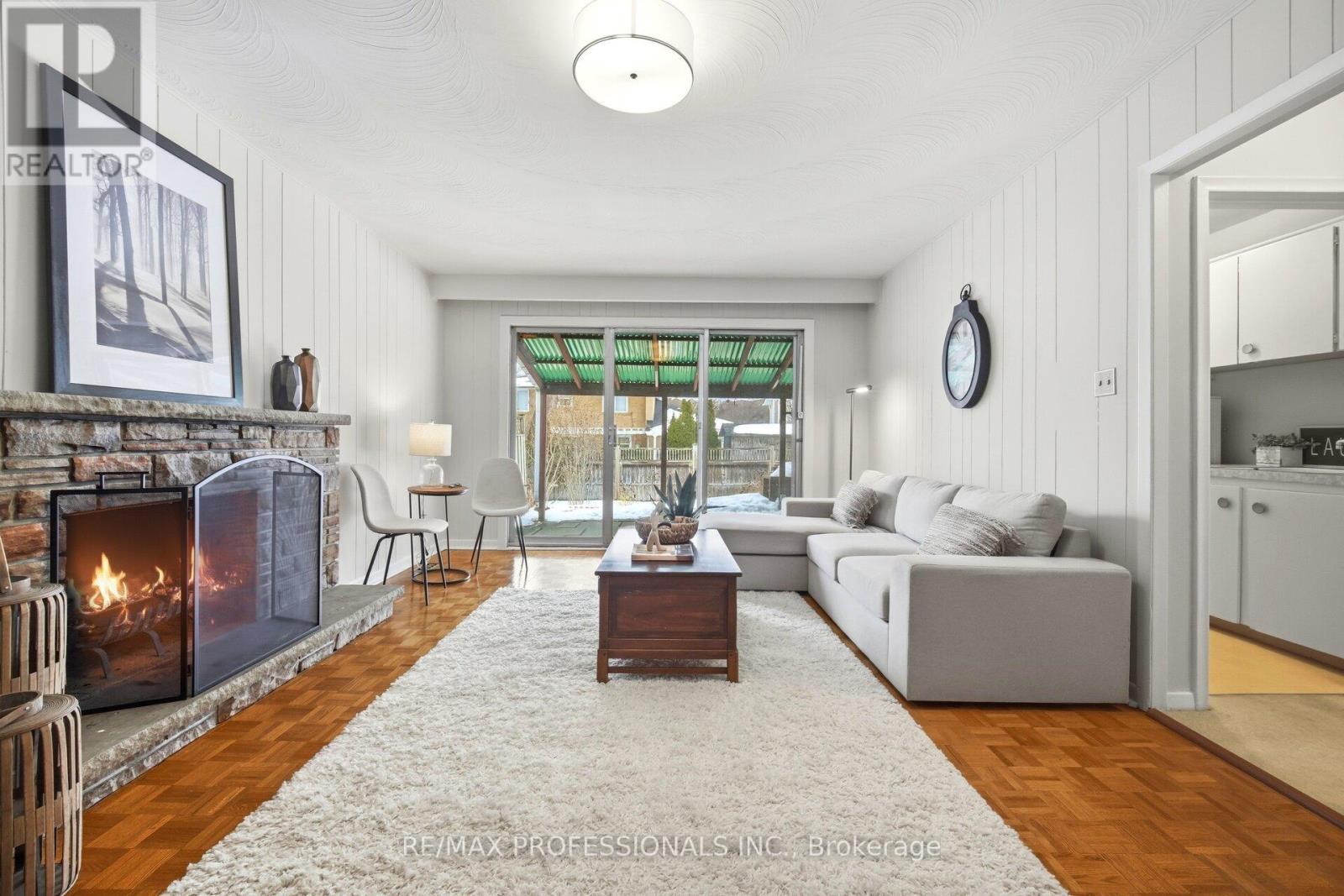 19 Cherry Post Crescent, Toronto, Ontario  M9C 2J9 - Photo 20 - W12810656